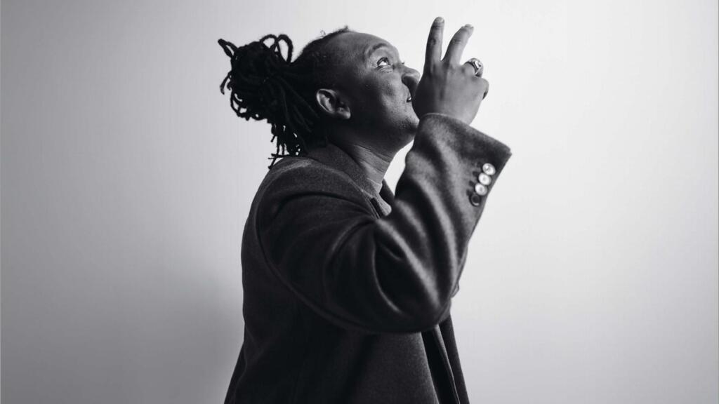 « Four Spirits » d’Abel Selaocoe, disponible chez Warner Classics en CD et en vinyle, est à découvrir en tournée jusqu'en Afrique du Sud à la fin de l'année 2025.