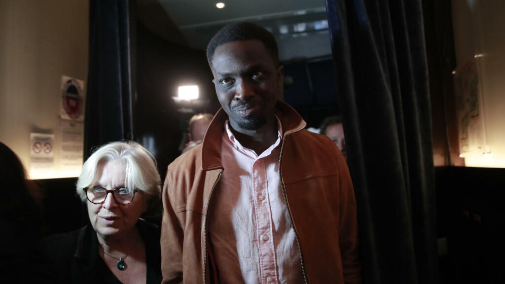 L'écrivain sénégalais Mohamed Mbougar Sarr, lauréat du prix Goncourt, pour son roman «La plus secrète mémoire des hommes», mercredi 3 novembre 2021, à Paris, .