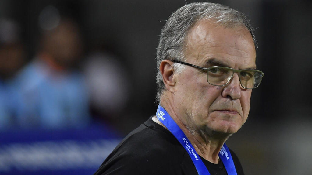 Marcelo Bielsa, coach (Uruguay), lors du match contre l'Argentine, le 2 février 2024, au Venezuela.
