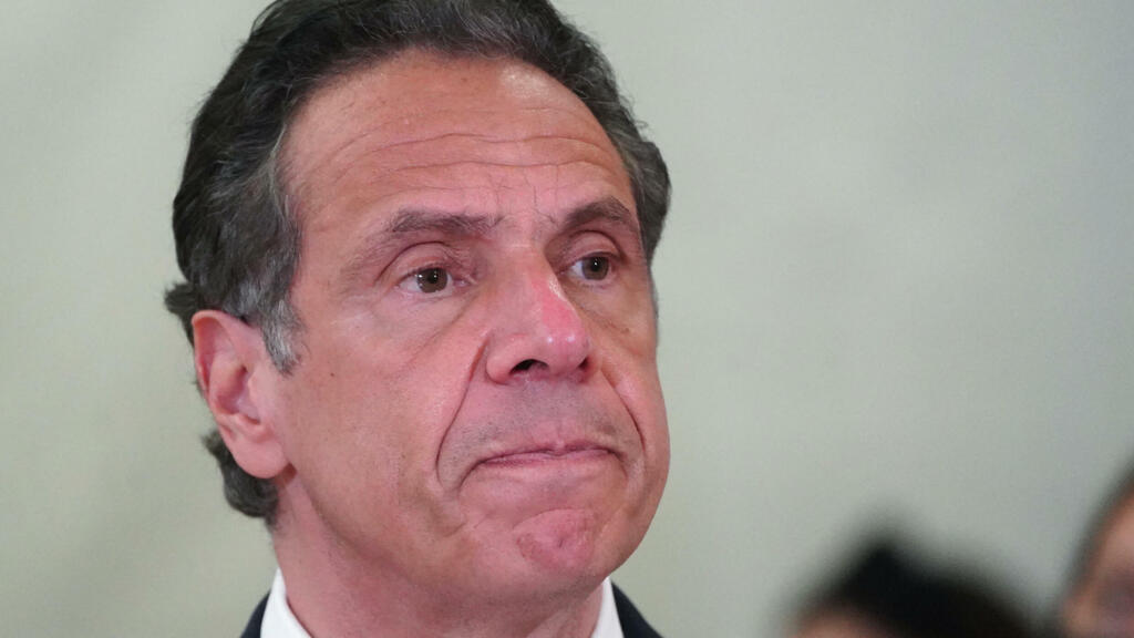Há um ano, o governador de Nova York, Andrew Cuomo, era tido como uma das estrelas do Partido Democrata. Essa semana, um escândalo sexual envolvendo ex-funcionárias abreviou sua carreira.