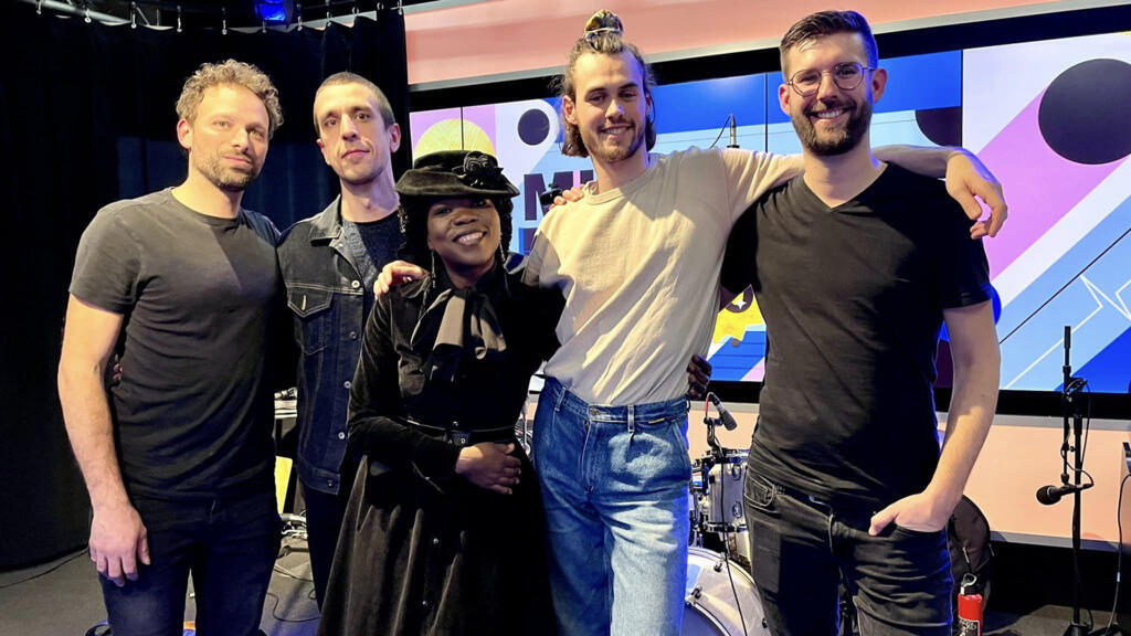 Moonlight Benjamin, Matthis Pascaud, Matthieu Vial Collet, Quentin Rochas et Simon Lemonnier à RFI.