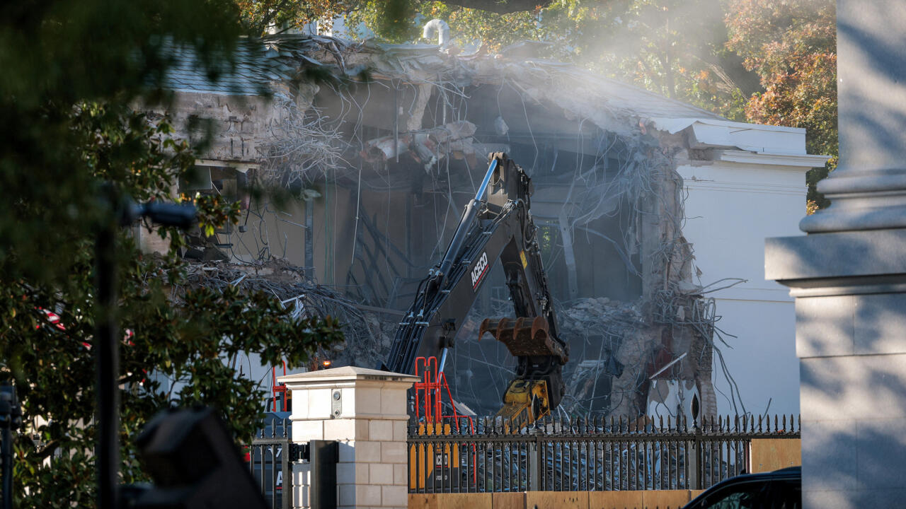 Des bulldozers à la Maison Blanche: Trump fait construire sa salle de bal à 250 millions de dollars