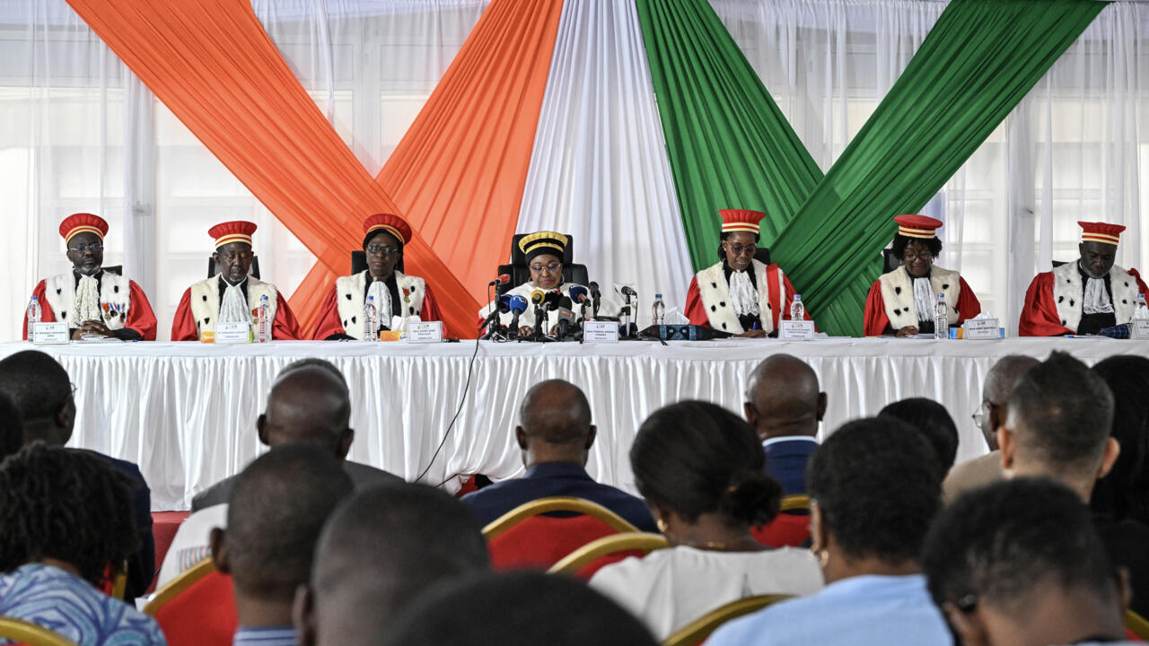 Présidentielle en Côte d’Ivoire: réactions contrastées aux décisions du Conseil constitutionnel sur les candidatures