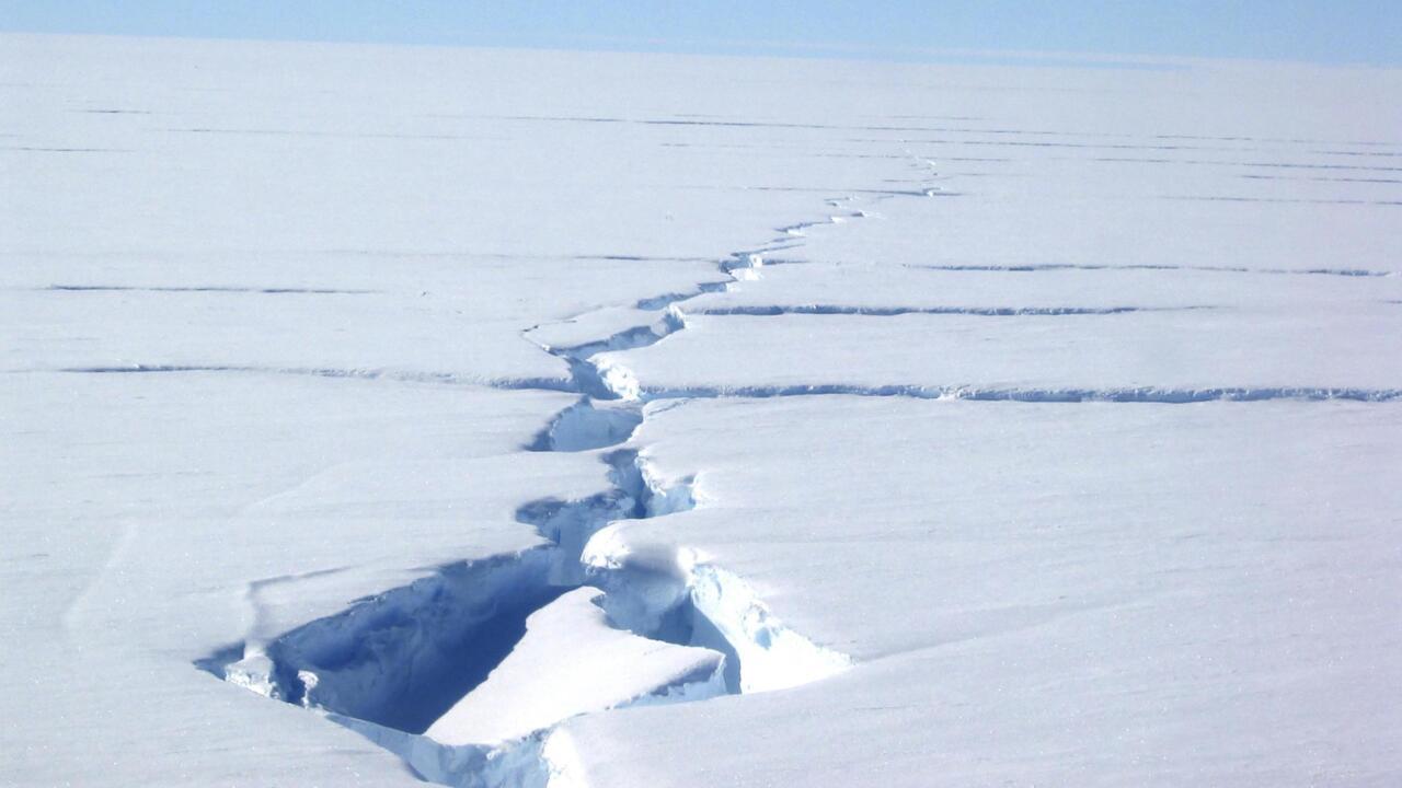 Biggest iceberg in 50 years breaks off Antarctica's Amery ice shelf