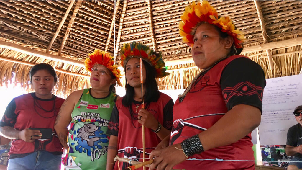 Des guerrières indigènes.