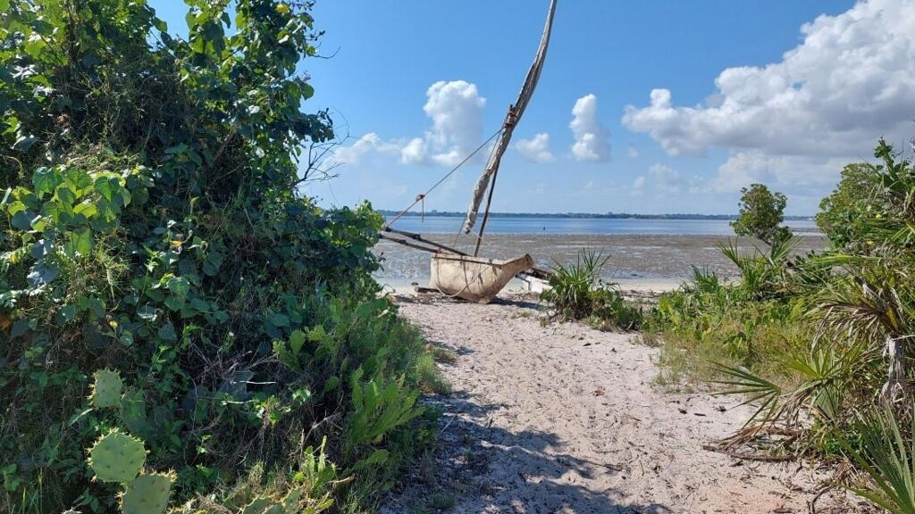 Dans le village de Poutini, les habitants vivent avant tout de la pêche. Le projet de Total impactera directement leur environnement.