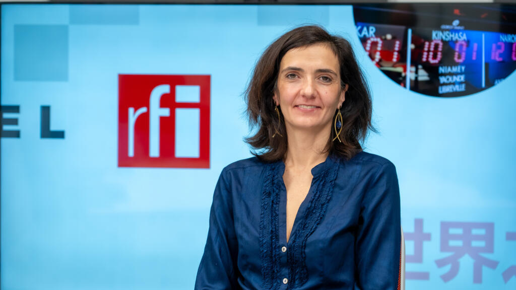 Bogdana Bursuc este psiholog clinician, psiholog organizațional și psihoterapeut specializat în mai multe forme de intervenție printre care Modelul Relațional Neuro-Afectiv (NARM).