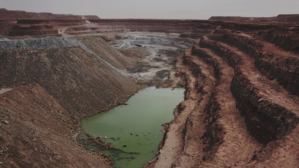 La mine d'uranium à ciel ouvert de Tamgak à Arlit, exploitée par la Somaïr, une filiale d'Areva.