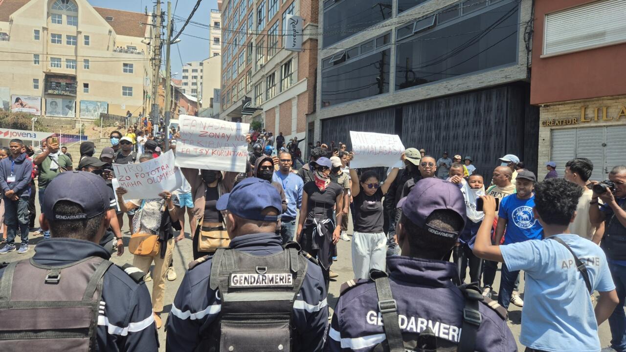 Madagascar: les Antananariviens défient l’interdiction et manifestent contre les coupures d’eau et d’électricité