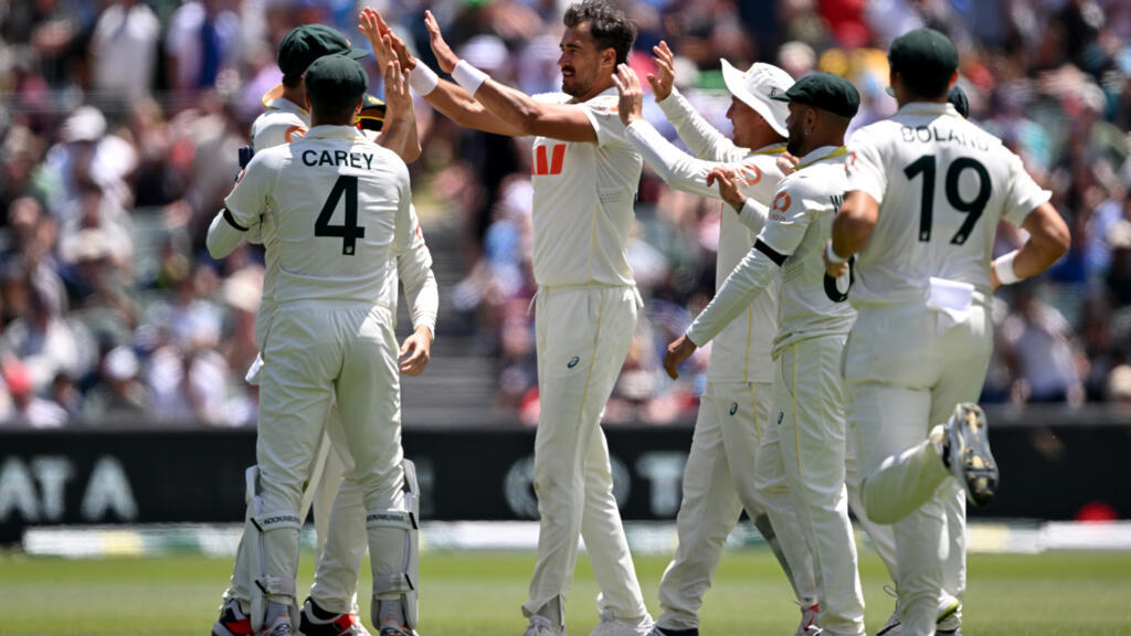 Australia beat England by 82 runs to win third Test and retain Ashes