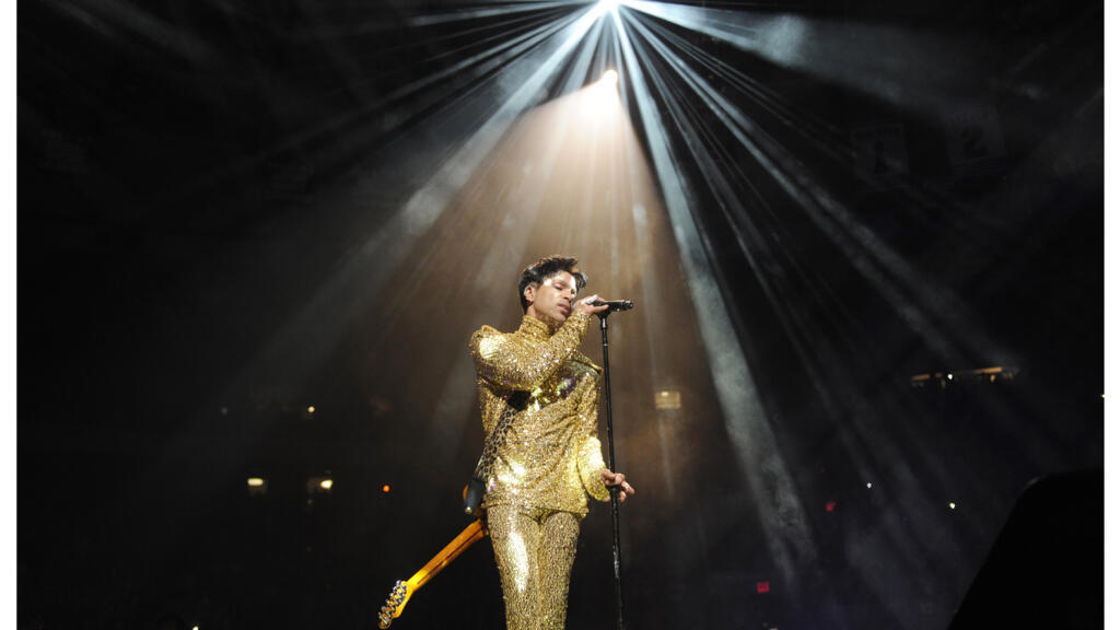 Prince sur scène, lors de sa tournée "Welcome 2 America" au Madison Square Garden, le 7 février 2011, à New York.