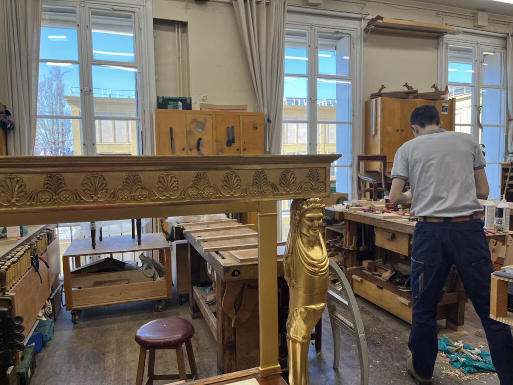 Atelier de menuiserie en siège au Mobilier national