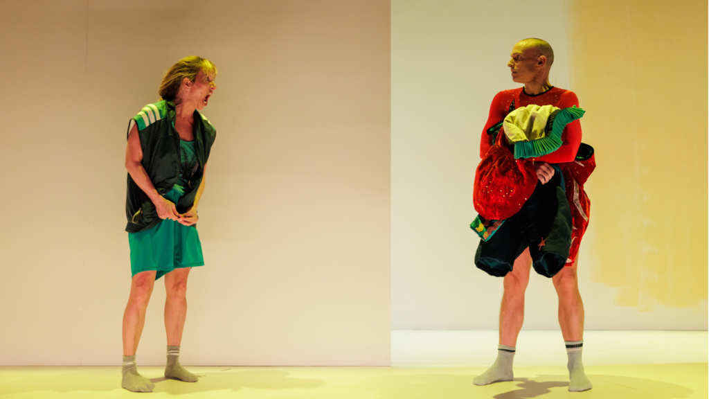 Théâtre : Paradoxe de Guillaume Vincent : une pièce sur le deuil