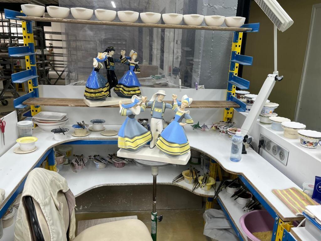 Faïencerie Henriot- table de décoration