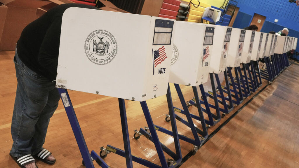 Municipales à New York: Trump brandit des menaces budgétaires en cas de victoire de Mamdani