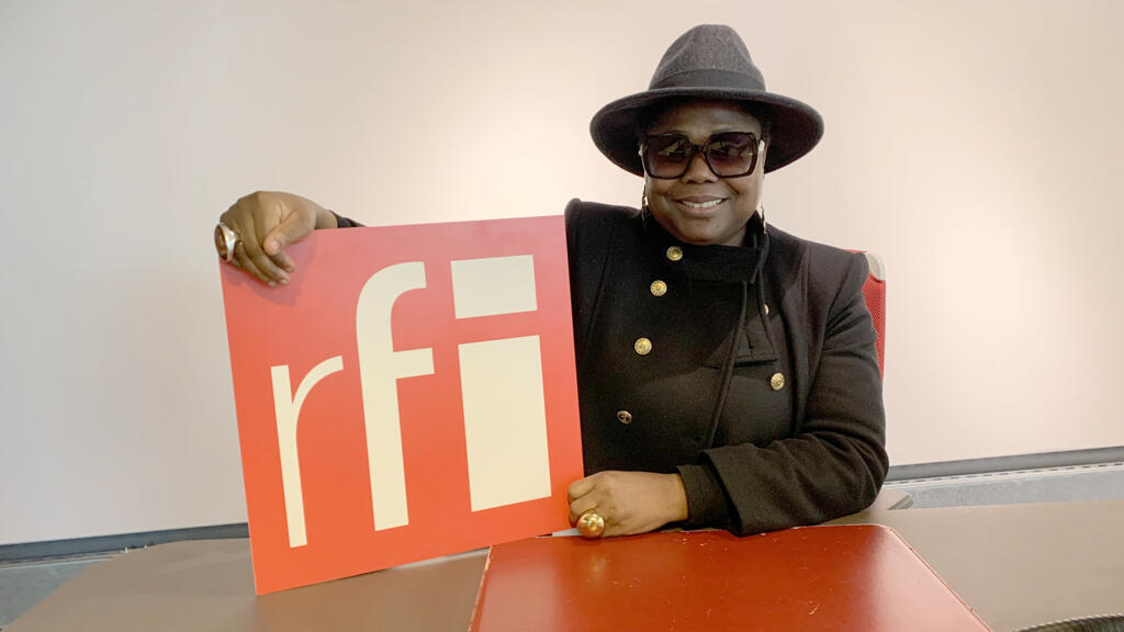 Manou Gallo à RFI (Novembre 2021).
