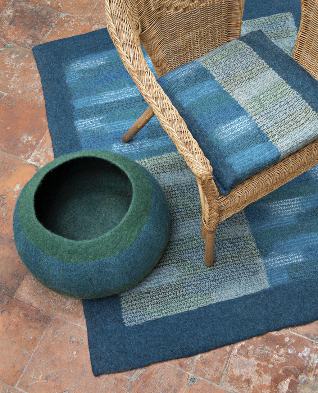 Tapis, panier, assise - Ghislaine Garcin