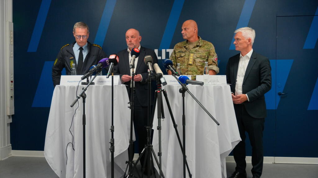 From left, National Police Chief Thorkild Fogde, Police Intelligence Service Finn Borch, Chief of Defence Michael Wiggers Hyldgaard and Head of the Defence Intelligence Service Thomas Ahrenkiel attend