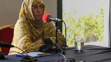 La militante des droits humains Aminetou Mint El Moctar, lors de l'émission 7 milliards de voisins consacrée aux droits des femmes et enregistrée à Nouakchott