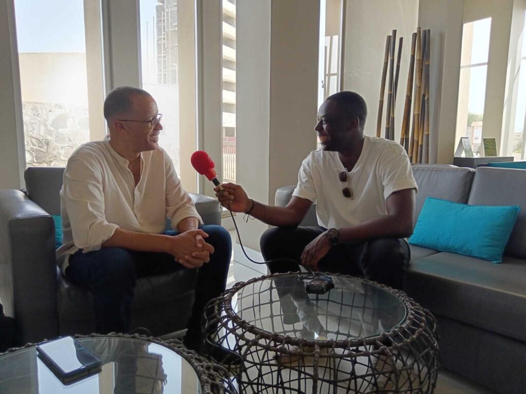 M. José Arlindo Barreto, recteur de l'université du Cap-Vert, au micro d'Elgas (Praia, juin 2024)
