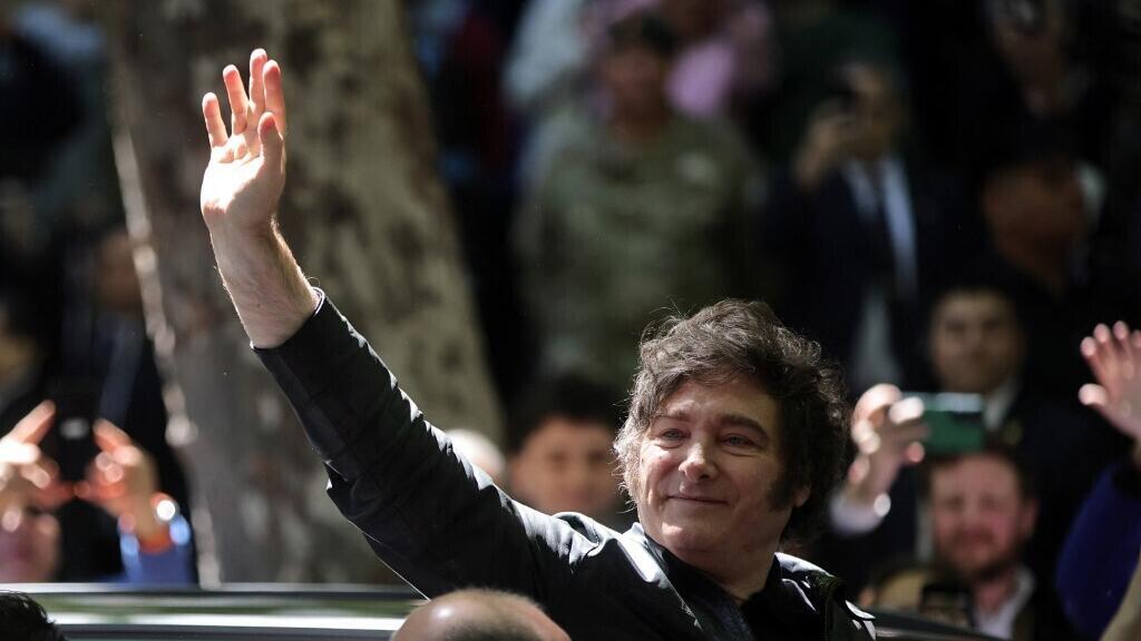 Argentine: le parti du président Javier Milei remporte largement les législatives de mi-mandat