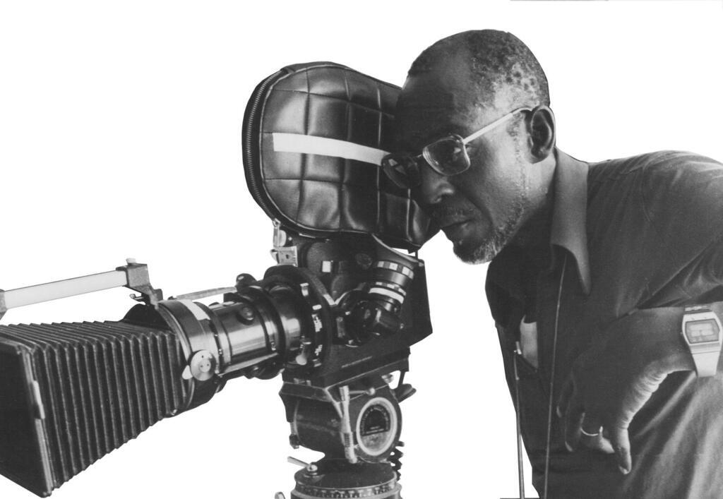 Paulin Soumanou Vieyra en tournage