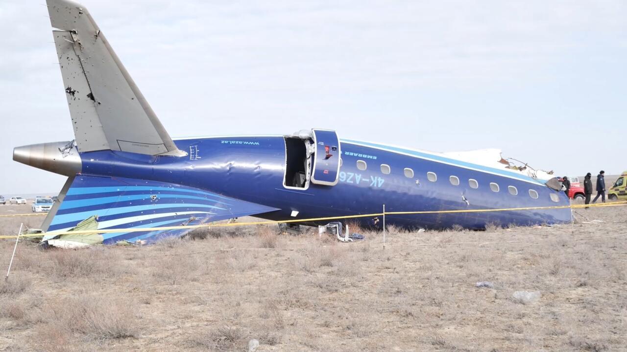 阿塞拜疆航空一客机飞俄罗斯途中在哈萨克坠毁