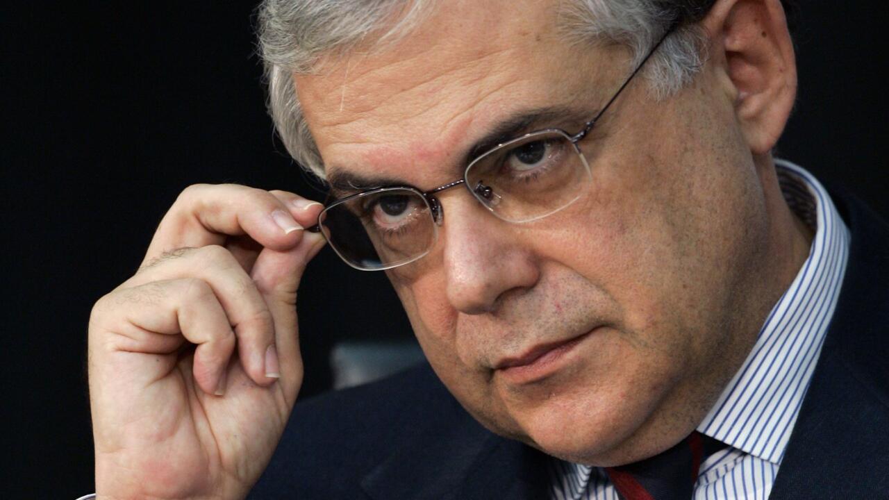 Greece is at crossroads, says new PM Lucas Papademos