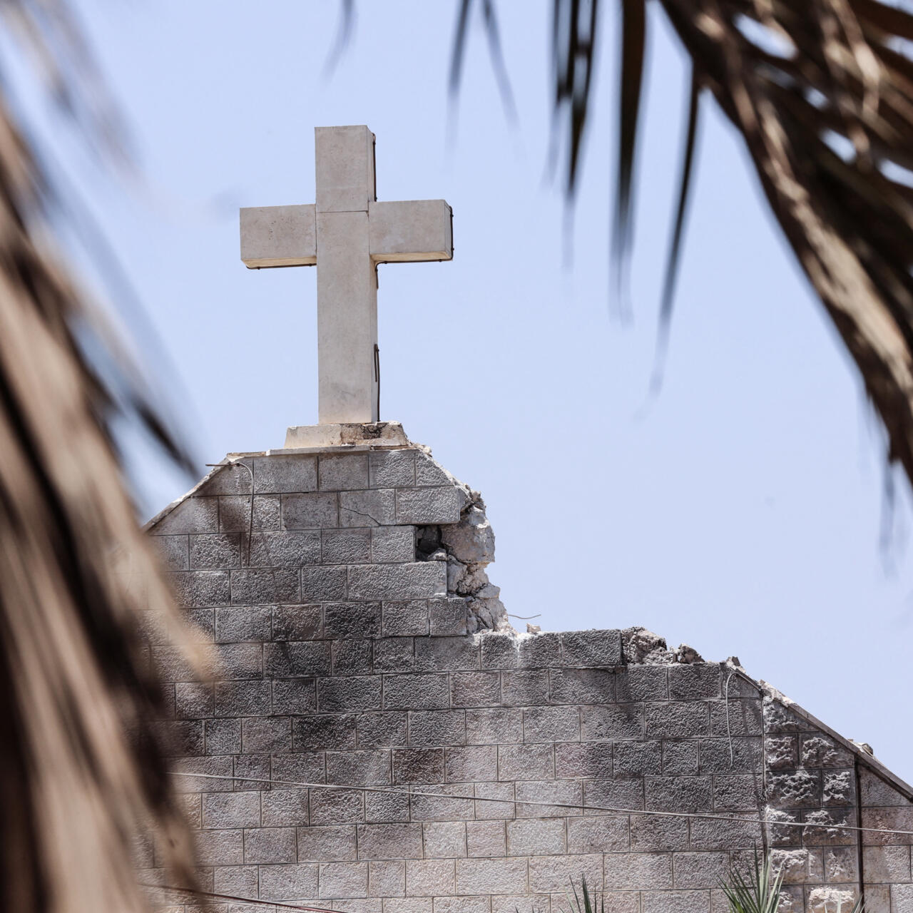 Gaza: Israel califica el ataque a la iglesia católica de error, una versión  cuestionada