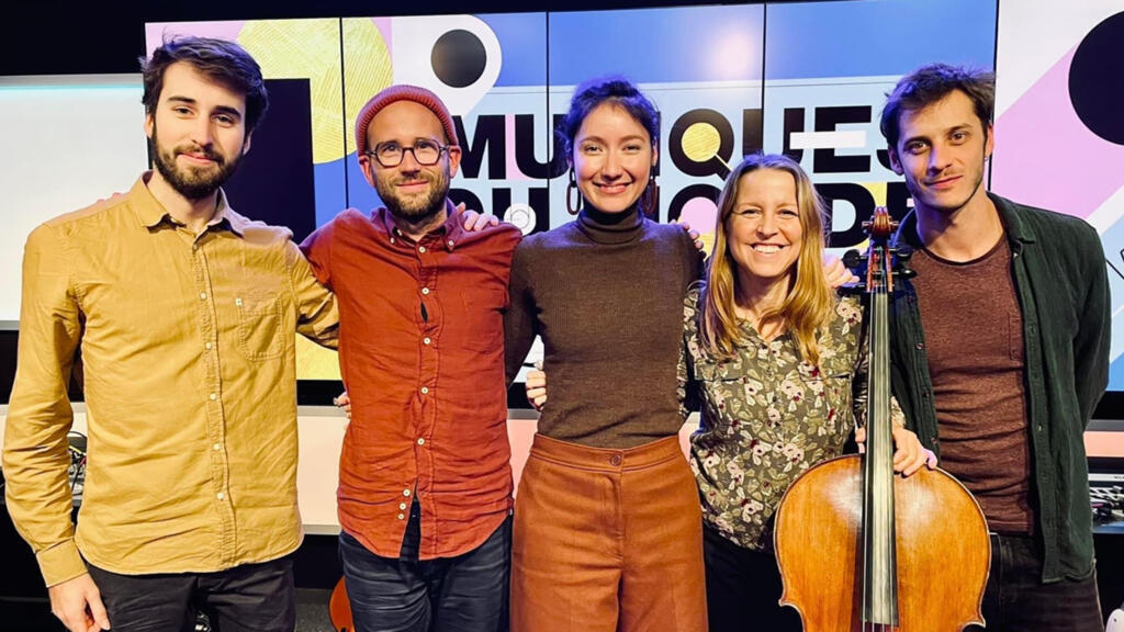 Carolina Katun & band à RFI.