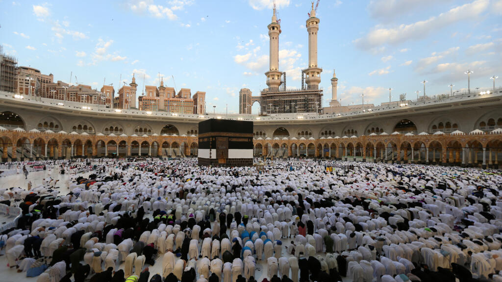 Prière avant l’Aïd el-Kebir qui marque la fin du hadj, le pèlerinage à La Mecque.