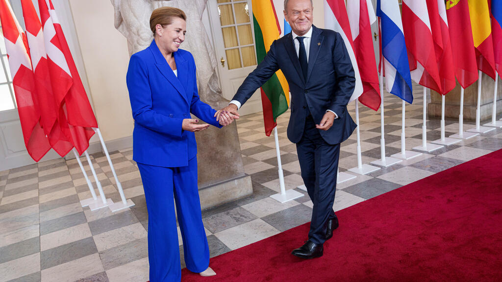 Thủ tướng Đan Mạch Mette Frederiksen trong cương vị chủ nhà tiếp đồng cấp Ba Lan nhân thượng đỉnh Copenhagen. Ảnh ngày 01/10/2025.