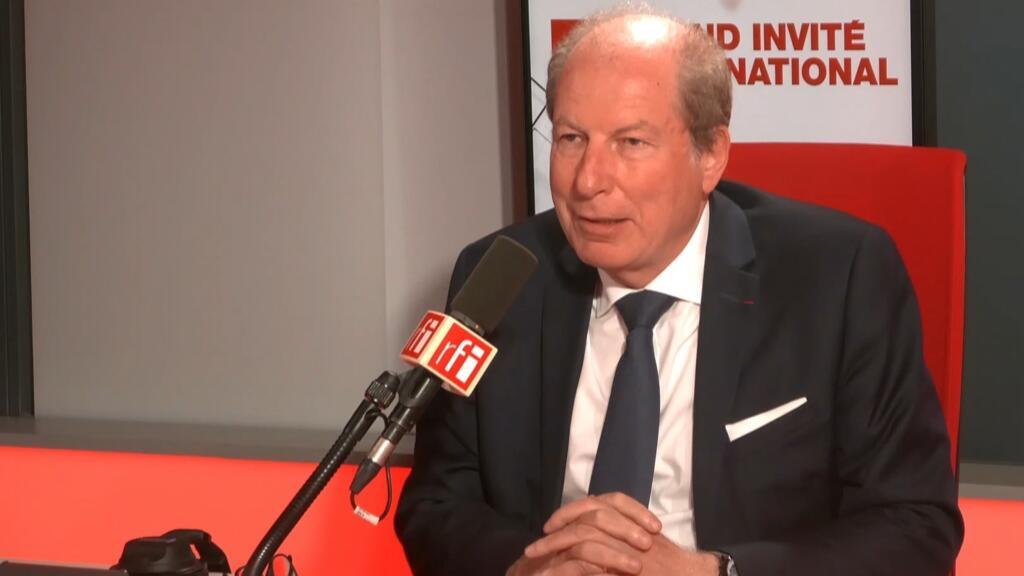 Éric Danon, ambassadeur de France en Israël de 2019 à 2023, dans le studio de RFI le 30 septembre 2025.