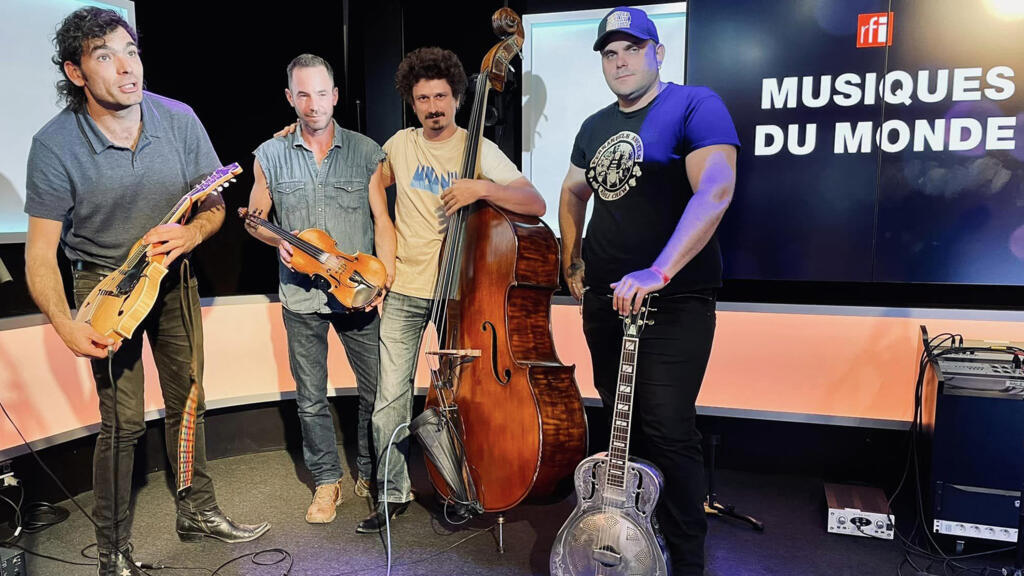 Aälma Dili à RFI.