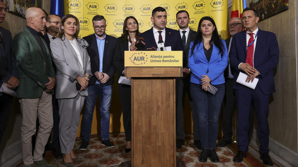 Conferinta de presa organizata pentru anuntarea candidatului independent sustinut de partidul AUR la functia de primar general al capitalei, in Bucuresti, 3 noiembrie 2025