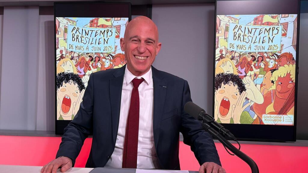 O professor de Literatura Brasileira da Sorbonne Nouvelle, Leonardo Tonus, é o organizador da "Primavera Braisleira".
