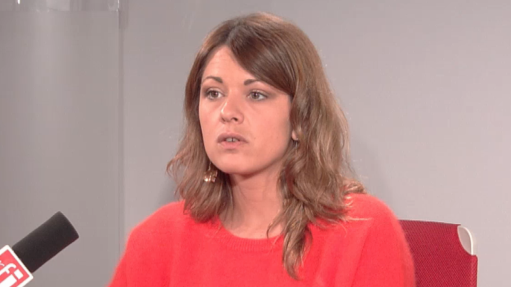 Maud Bregeon, porte-parole de Renaissance et candidate aux législatives dans les Hauts-de-Seine dans les studios de RFI, le 25 mai 2022.