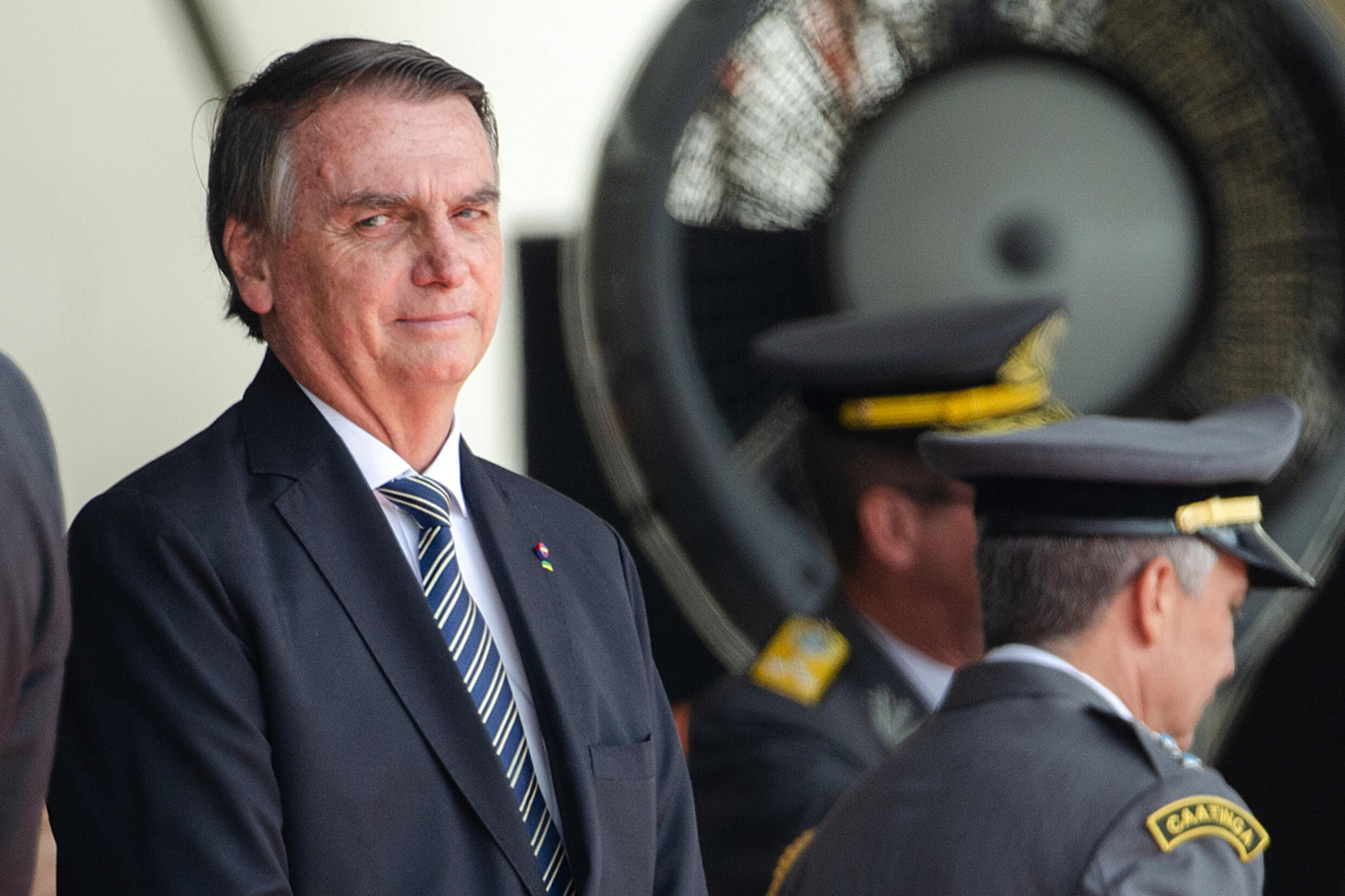 El expresidente brasileño Jair Bolsonaro durante una ceremonia de graduación de cadetes en una academia militar en el estado de Rio de Janeiro, el 26 de noviembre de 2022