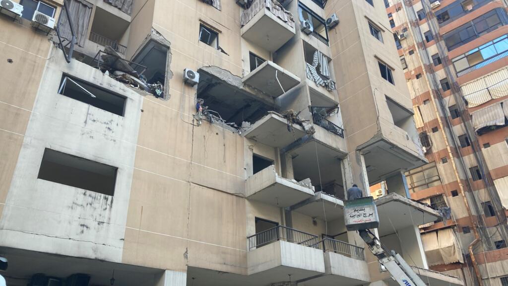 Ce jeudi, dans un quartier résidentiel au sud de Beyrouth, Israël a encore revendiqué l’élimination d’un cadre militaire du Hezbollah.
