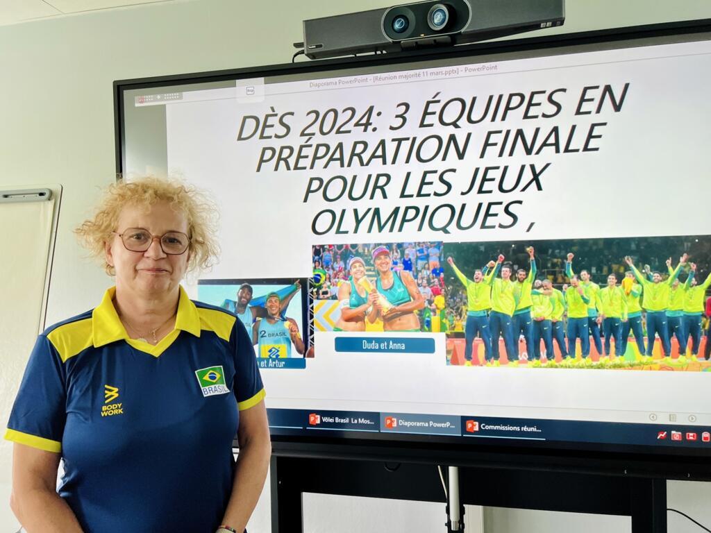 A diretora adjunta de Esporte e Juventude de Moselle, Françoise Bataillon, gerencia a parceira do departamento com a CBV.