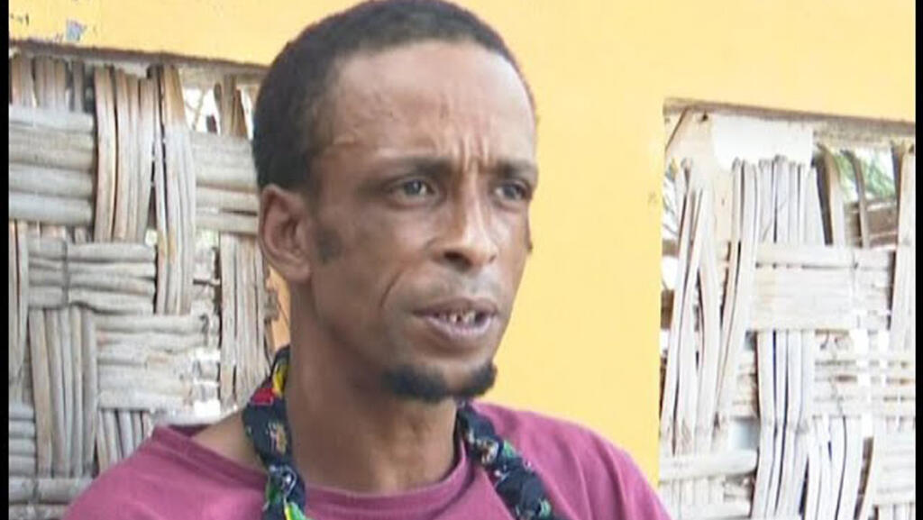 Ary Kueka auteur, compositeur et guitariste cap-verdien.