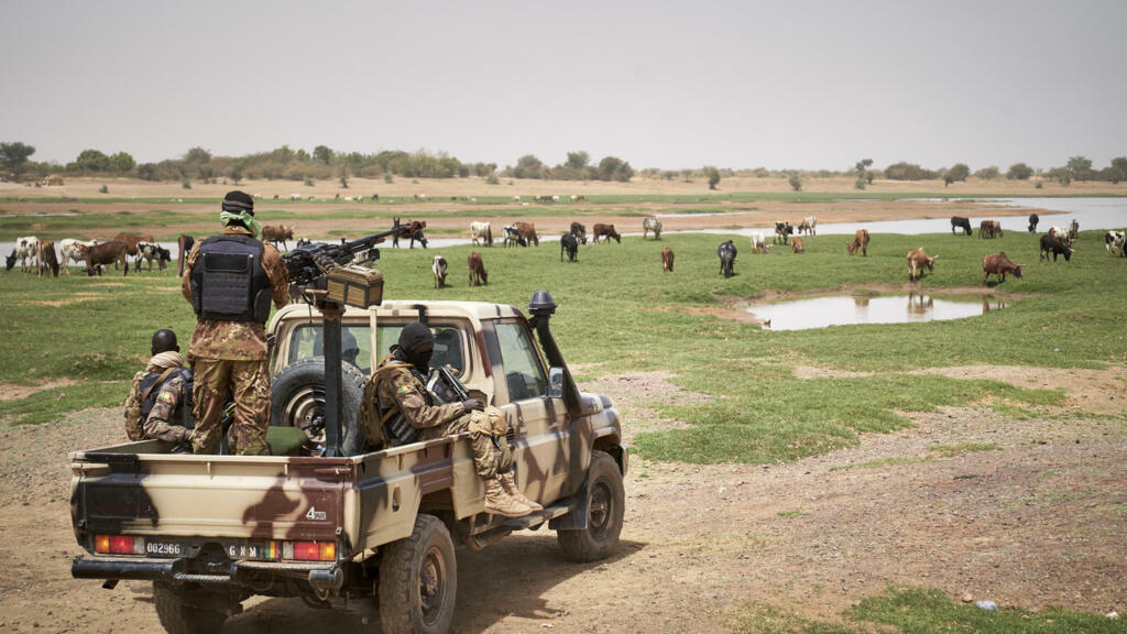 Une cinquantaine de civils maliens ont trouvé la mort dimanche dernier dans le nord du Mali, après des attaques perpétrées par les groupes djihadistes qui sévissent dans la région.