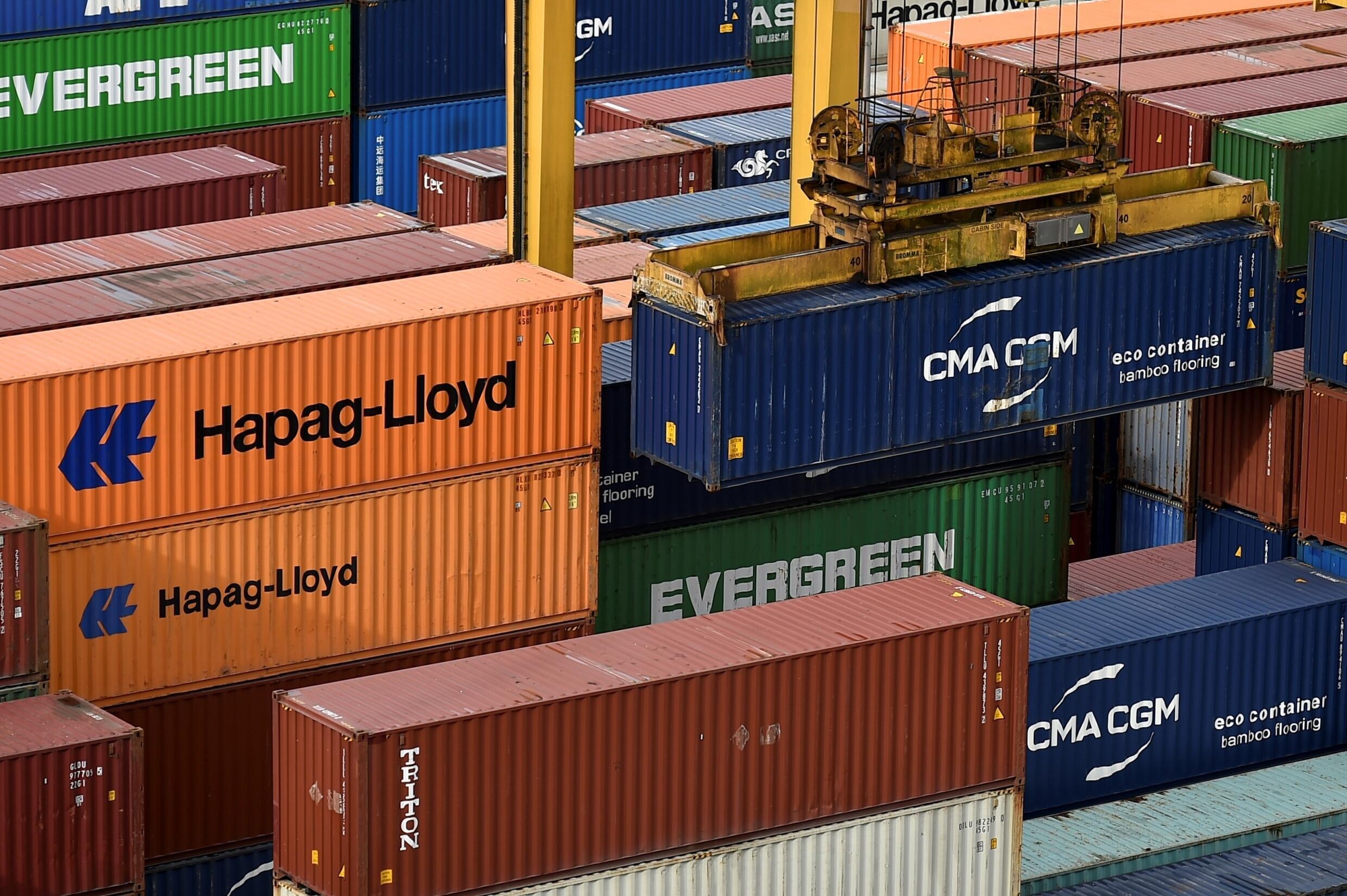 Vista de contenedores en el puerto marítimo de Buenaventura en Buenaventura, Colombia, el 25 de enero de 2022.