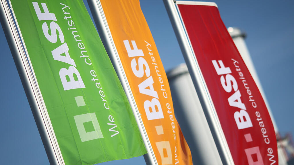 Des ONG portent plainte après la découverte de pesticides interdits dans un site du géant de la chimie BASF