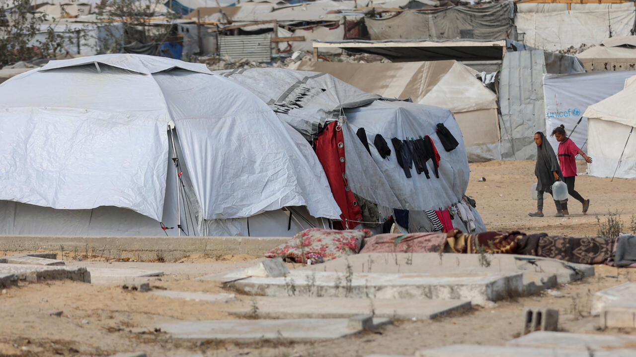 Gaza: dans les camps de déplacés, la promiscuité fait exploser les risques sanitaires