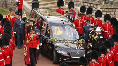 Le cercueil se rend à la chapelle Saint-Georges du château de Windsor, avant le service funéraire de la reine Elizabeth II.
