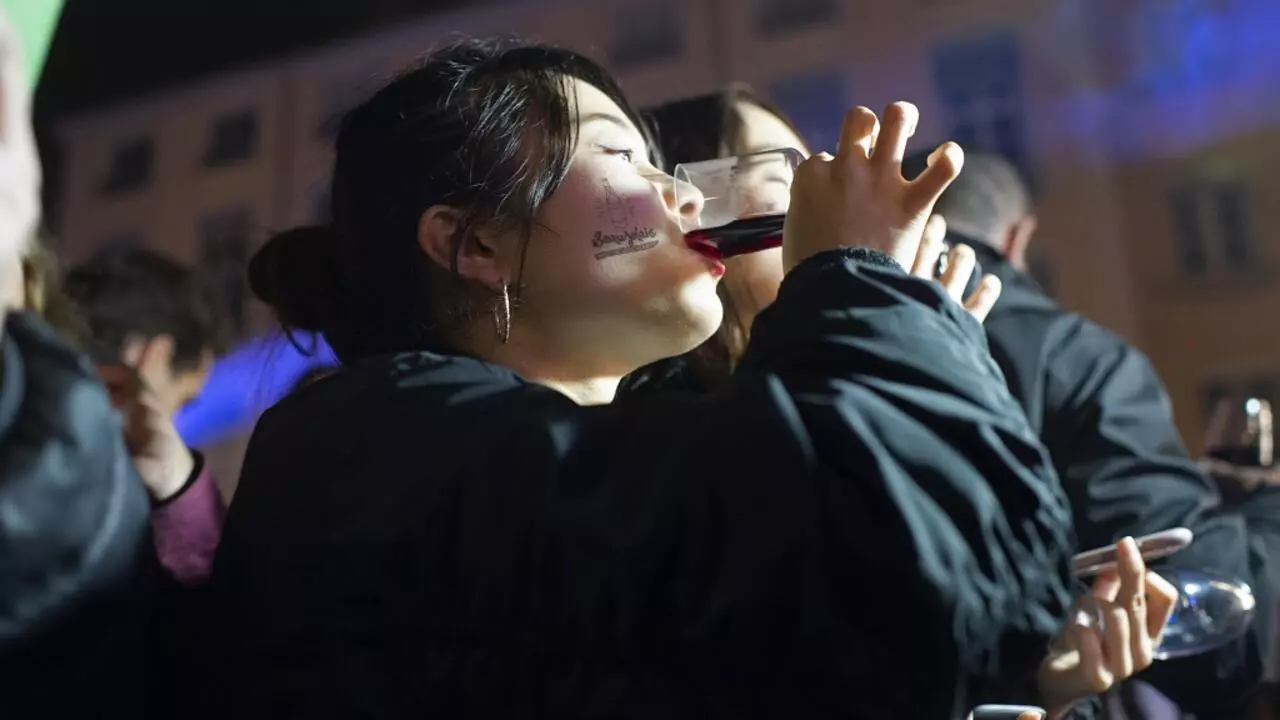 La Fete Du Beaujolais Nouveau Ternie Par Les Taxes Americaines