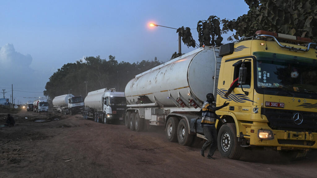 Mali: léger répit dans l'embargo jihadiste sur le carburant