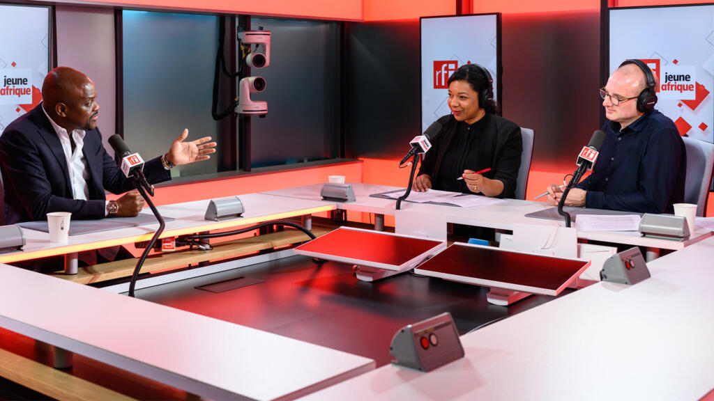 Fabrice Sawegnon interviewé par Aurélie M’Bida (Jeune Afrique) et Bruno Faure (RFI).
