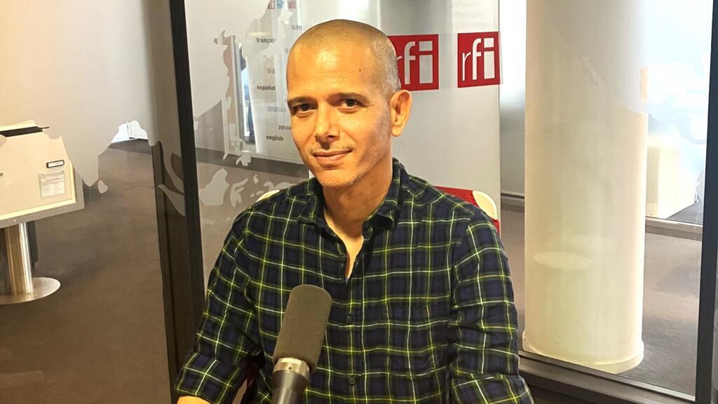 en studio à RFI